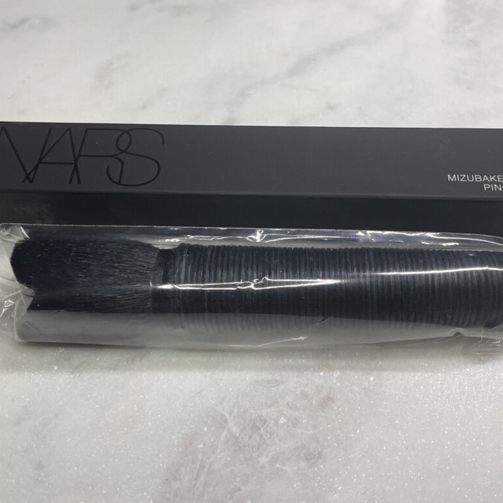 NARS Cosmetics ~ Full Size Mizubake Kabuki Makeup Brush ~ BNIB